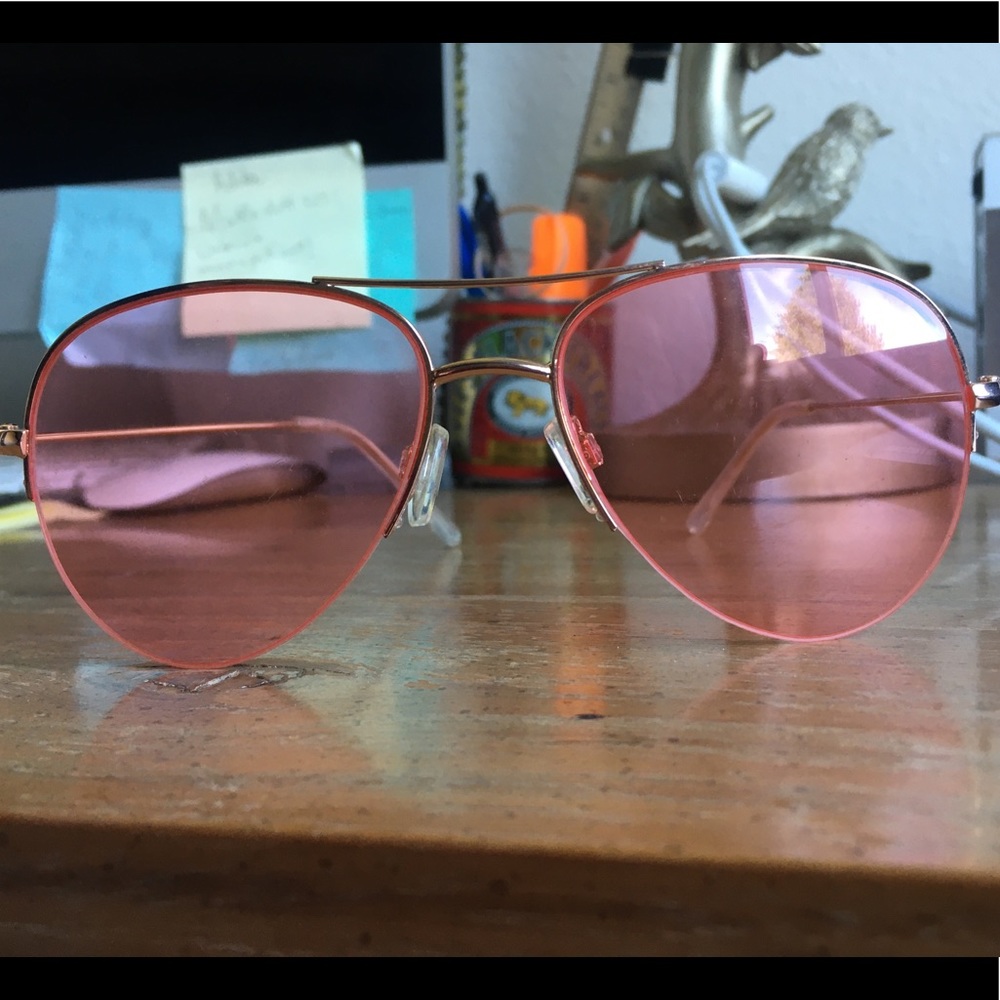 Pink aviator sunglasses